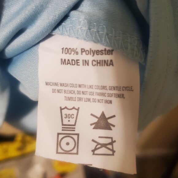 RunDisney Princess 2022 Cinderella 5K Race Shirt- M - Picture 4 of 4